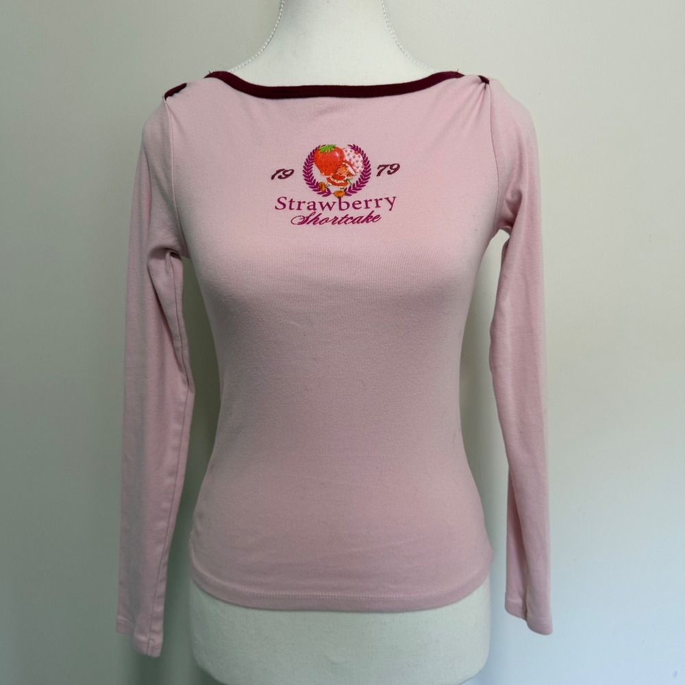 Strawberry Shortcake Graphic Long Sleeve Top Womens XS Pink Y2K Retro